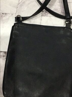 roots Messenger crossbody